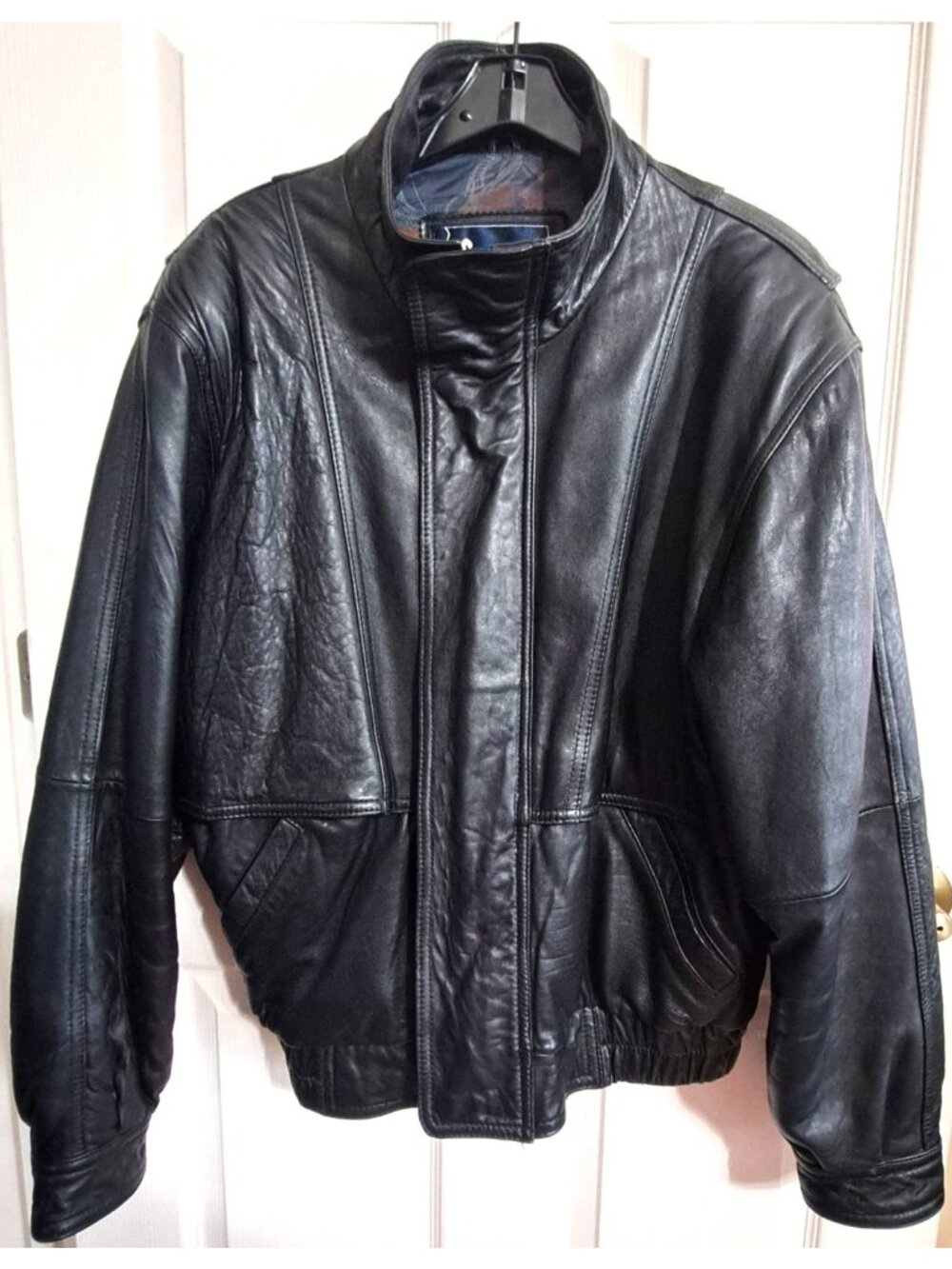 Vintage Cougar International Men's M Black Leather Bomber Biker Jacket Full Zip